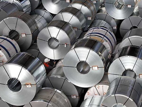 انواع فولاد و کاربردهای آن در صنایع مختلف|ویژگی‌ها و تولید فولاد